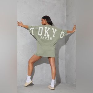 PRETTY LITTLE THING Oversived tshirt